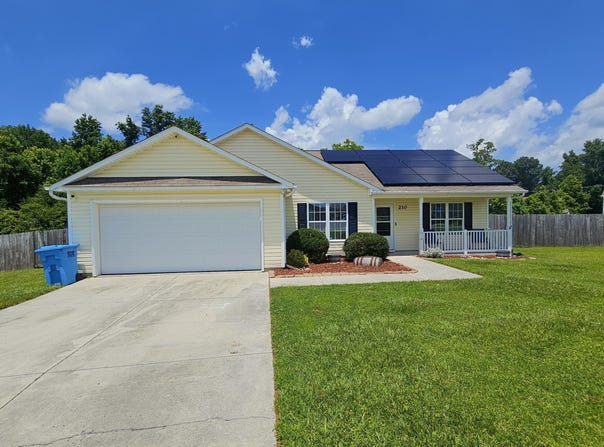 210 High Meadow Court, Richlands, NC 28574