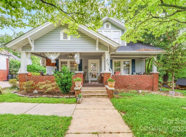 153 S Center Street, Taylorsville, NC 28681