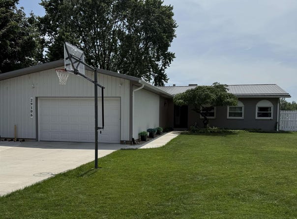 29106 Frailey Drive, Elkhart, IN 46514