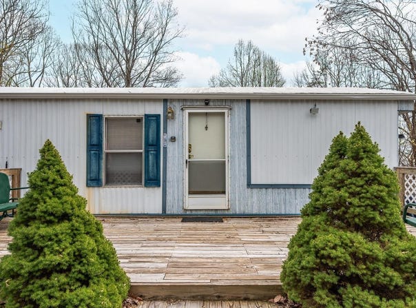 4380 Murray Hollow Road, Thaxton, VA 24174