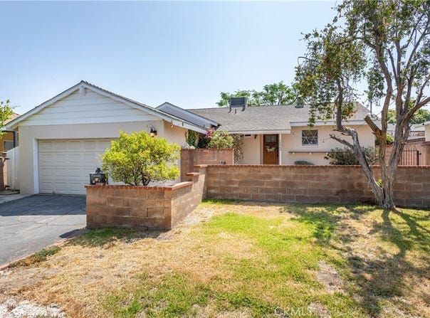 10962 Wescott Avenue, Sunland, CA 91040