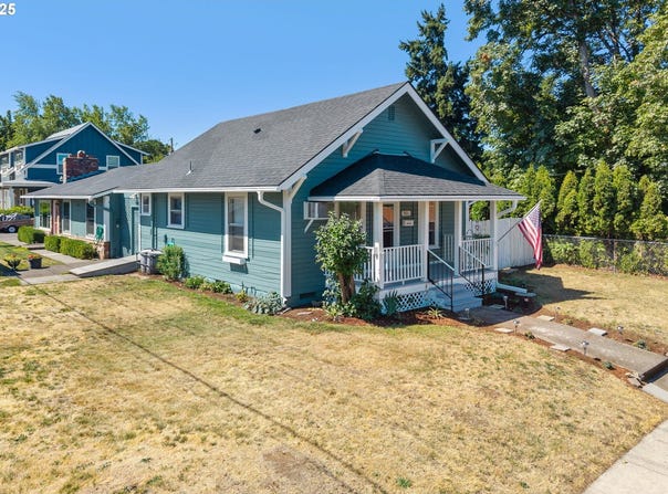 1108 9TH ST, Hood River, OR 97031