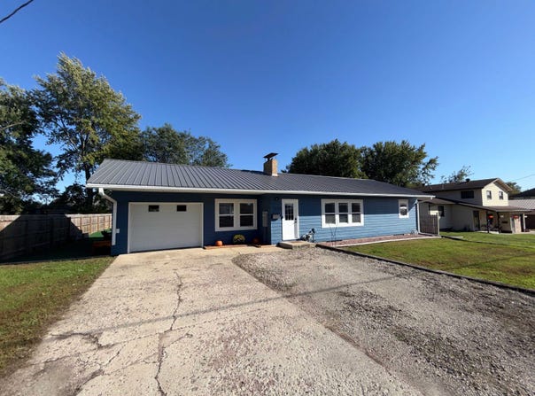 1509 S 3rd Avenue, Sheldon, IA 51201-0000