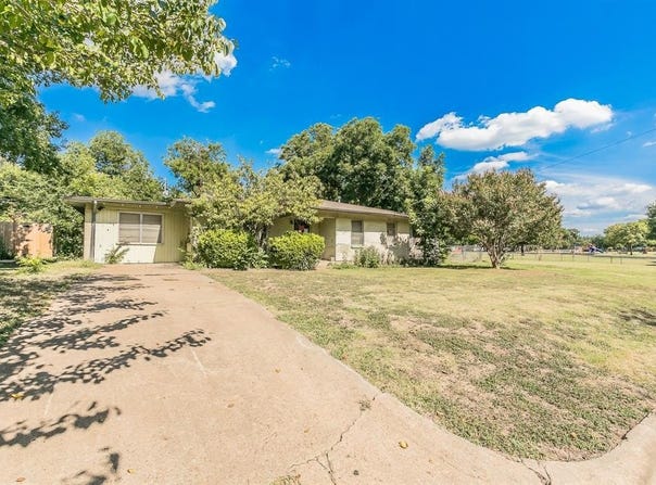 2800 Cecil Drive, Richland Hills, TX 76118