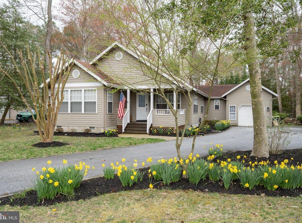 14 WOODS CIRCLE, OCEAN VIEW, DE 19970