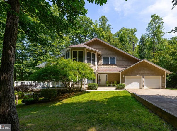 157 COOKE LANE, BUMPASS, VA 23024
