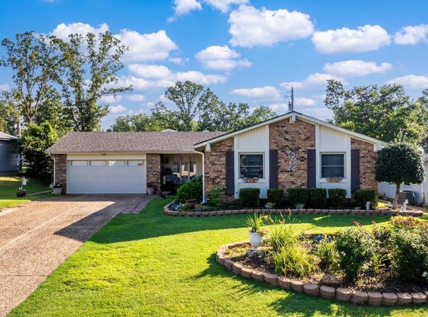 1917 WAR EAGLE, North Little Rock, AR 72116