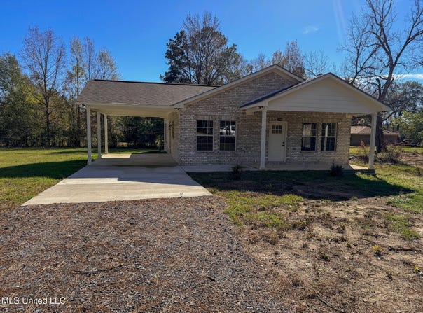 2856 E Mississippi 184, Bude, MS 39630