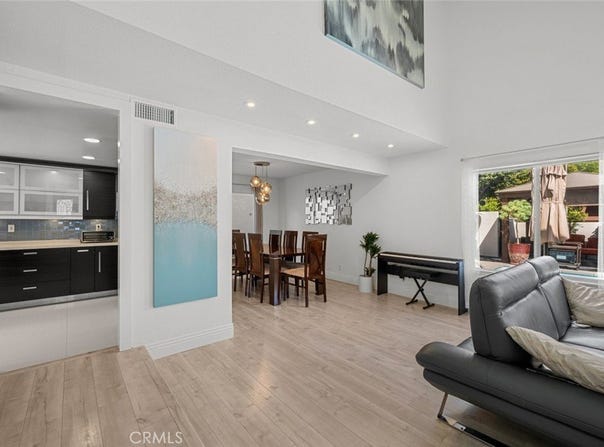 22835 Styles Street, Woodland Hills, CA 91367