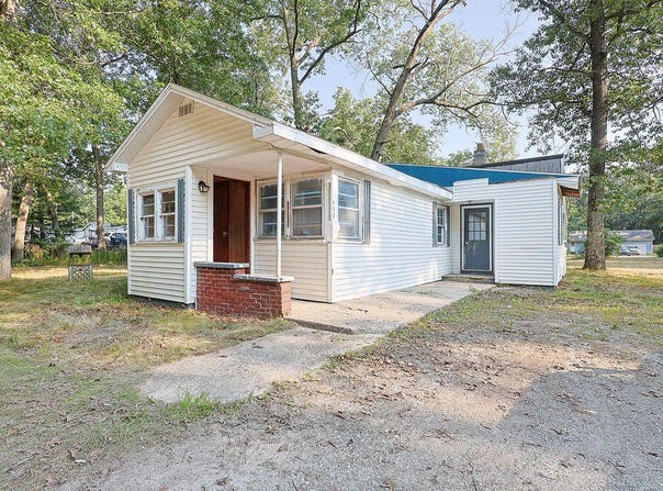 443 W Ashland Road, Twin Lake, MI 49457