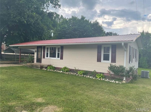 206 E Spring Street, Doniphan, MO 63935