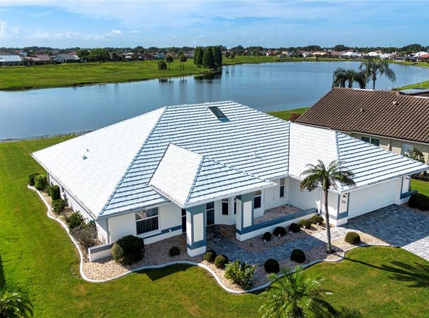 2016 NEW BEDFORD DRIVE, SUN CITY CENTER, FL 33573