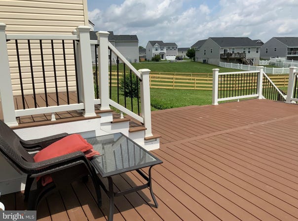 124 CHANDLERS GLEN DRIVE, BUNKER HILL, WV 25413