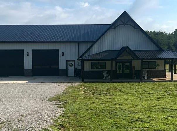 136 Falling Leaf Rd, Jamestown, TN 38556