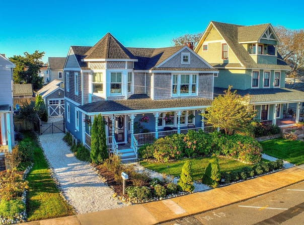 204 CORAL STREET, BEACH HAVEN, NJ 08008
