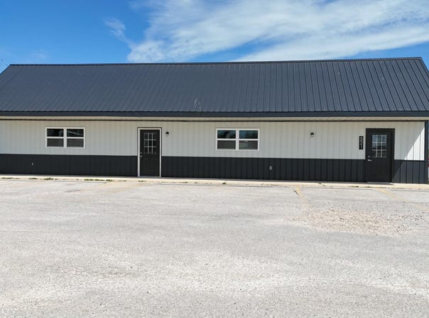 521 W Steel Street, Seymour, MO 65746