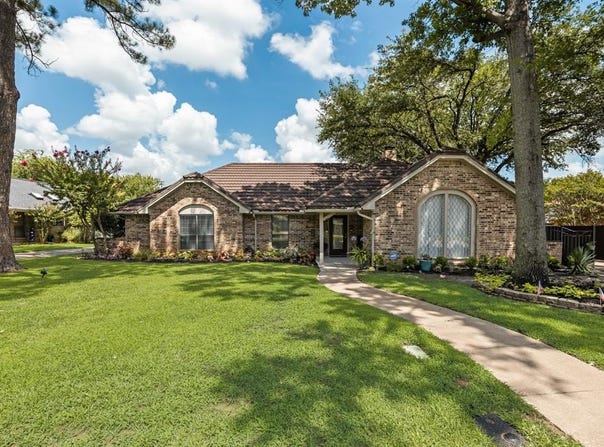 4609 Brentgate Drive, Arlington, TX 76017