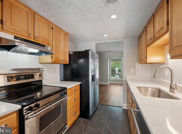 1511 TWISTED OAK DRIVE, RESTON, VA 20194
