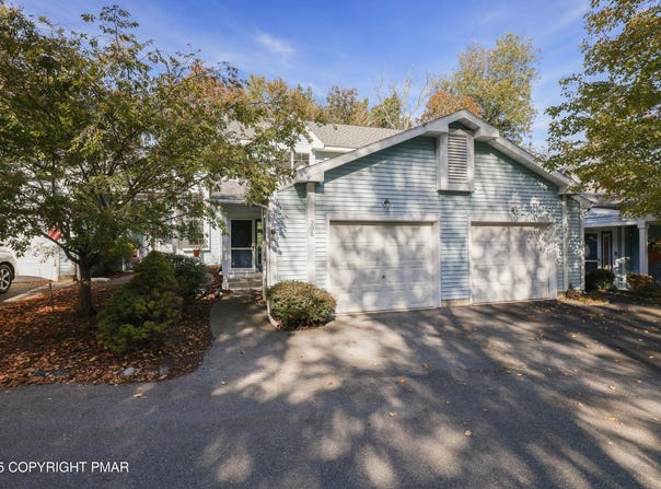 305 Inverness Drive, East Stroudsburg, PA 18302