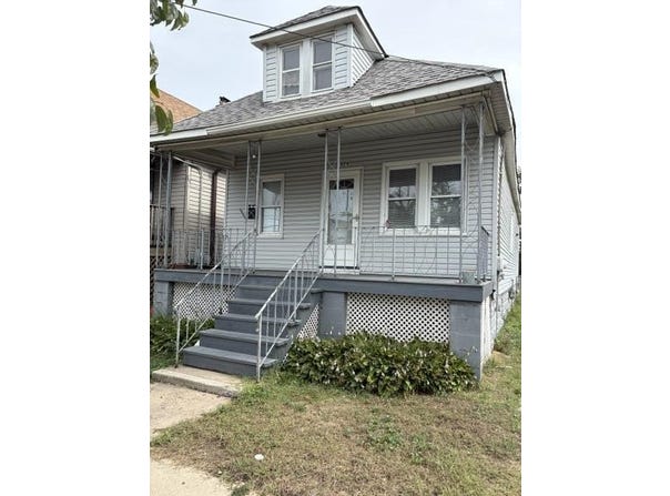 2429 Schrage Avenue, Whiting, IN 46394