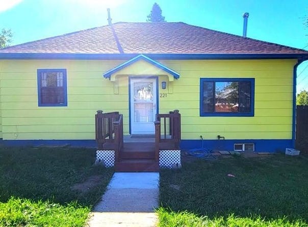 221 E Cedar St, Walsenburg, CO 81089