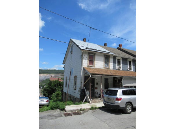 369 W Water Street, Lansford, PA 18232