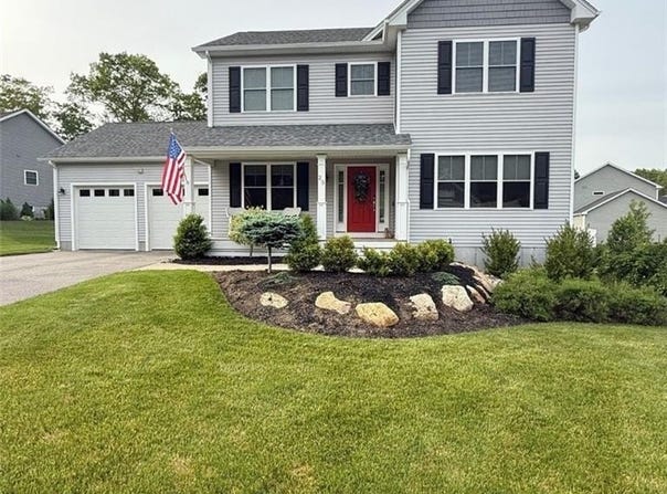 25 Ironwood Drive, Coventry, RI 02816