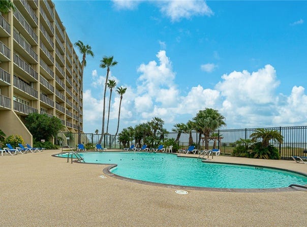4000 Surfside Boulevard, Corpus Christi, TX 78402