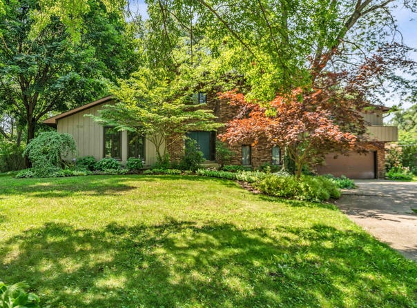6155 Sunrise Avenue, Portage, IN 46368