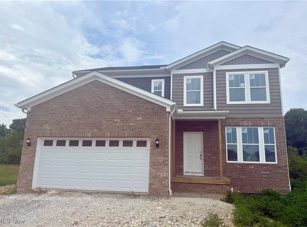 220 Country Meadow Lane, Wadsworth, OH 44281