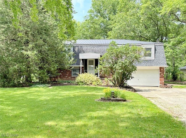 10511 Darrow Road, Vermilion, OH 44089