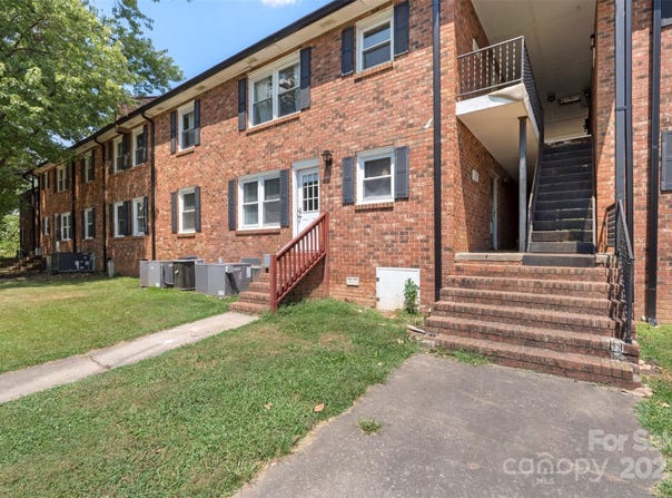 718 E Maple Avenue, Gastonia, NC 28054