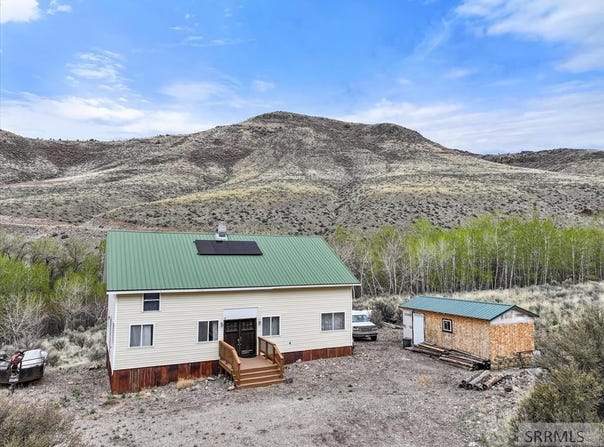 56 Burden Road, Salmon, ID 83467