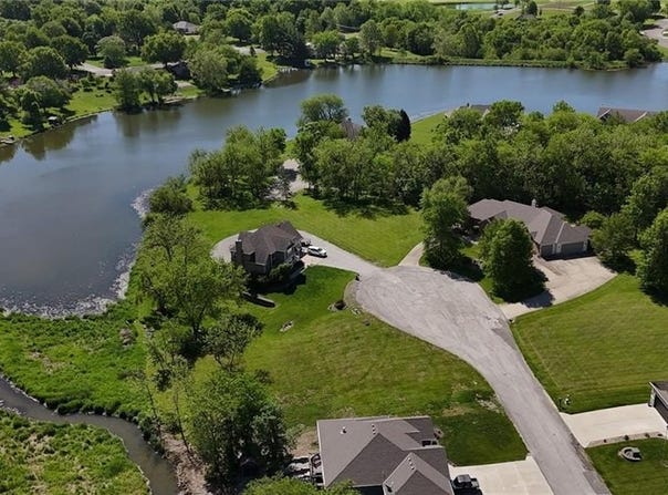 Shore Circle lot: 36, Plattsburg, MO 64477