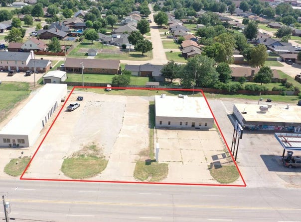 400 E Jack Choate Ave., Hennessey, OK 73742