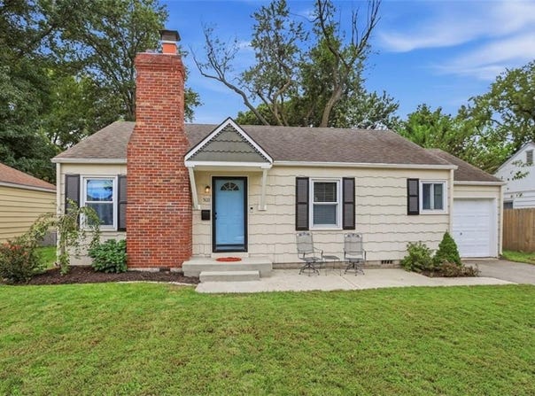 5011 W 51st Street, Roeland Park, KS 66205