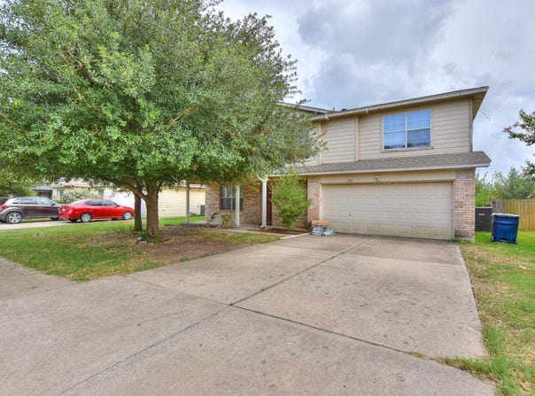 125 Holland ST, Hutto, TX 78634