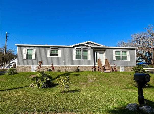 7715 Chasco Street, Port Richey, FL 34668