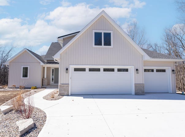3869 CANDLISH HARBOR Lane, OSHKOSH, WI 54902