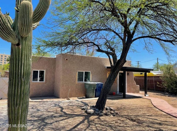 3923 East 17th Street, Tucson, AZ 85711