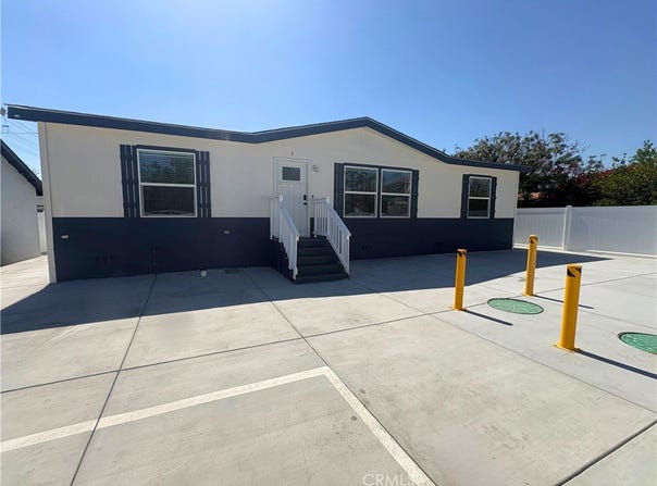 15356 Merrill, Fontana, CA 92335