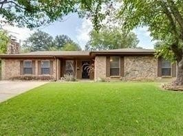 7820 Kermit Avenue, Fort Worth, TX 76116