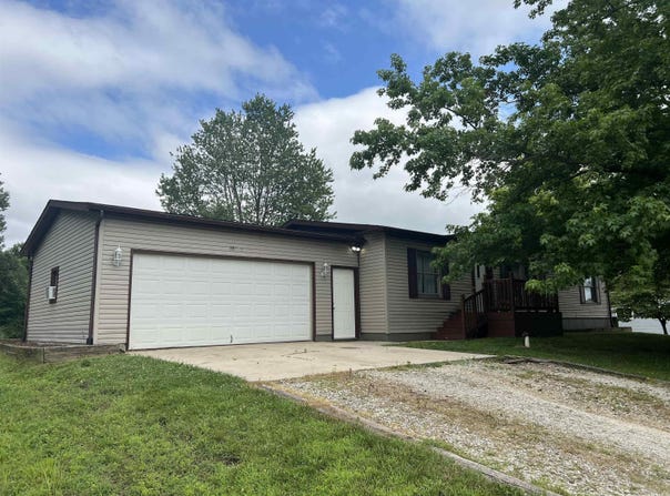 58130 Andrew Drive, Goshen, IN 46528