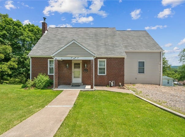 585 Dugan Way, New Kensington, PA 15068