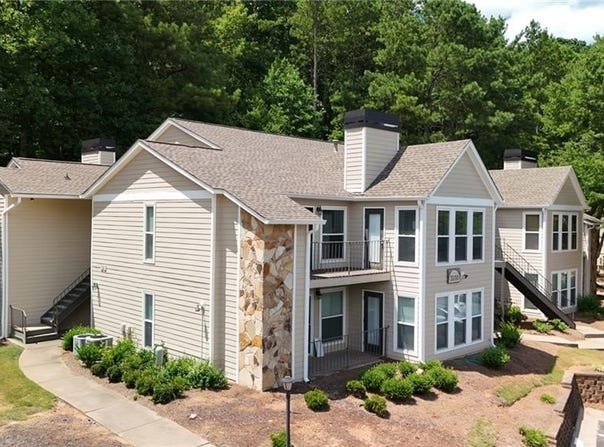 3113 Lake Pointe Circle, Roswell, GA 30075