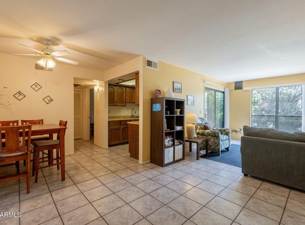 3131 W COCHISE Drive, Phoenix, AZ 85051