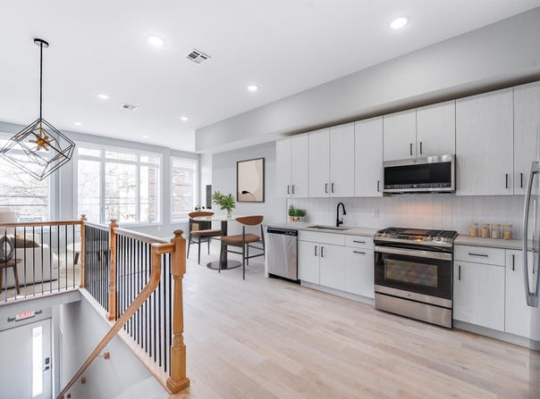 810 6TH ST, Union City, NJ 07087