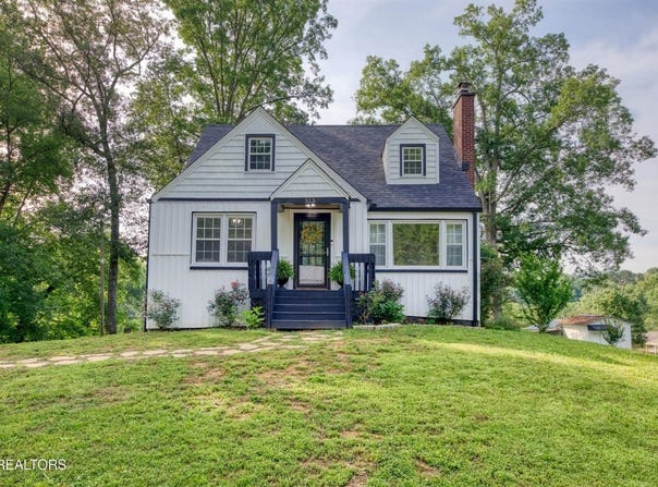 313 Edgewood Circle, Clinton, TN 37716