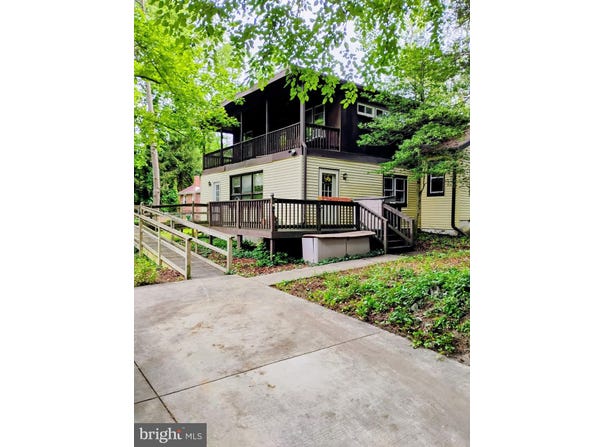 41 SPRING LAKE DRIVE, CLEMENTON, NJ 08021
