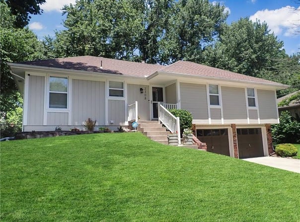 2308 NE 72nd Terrace, Kansas City, MO 64118